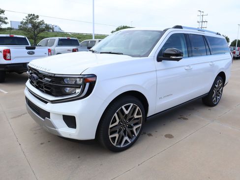 New 2026 Ford Expedition Max Platinum w/ Platinum Ultimate Package AWD/4WD image 10