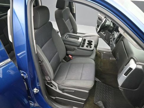 Used 2017 GMC Sierra 1500 SLE w/ SLE Value Package image 19