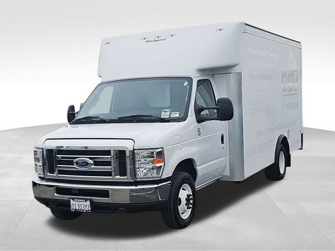 Used 2019 Ford E-450 and Econoline 450 Super Duty w/ Power Windows & Locks Group image 7
