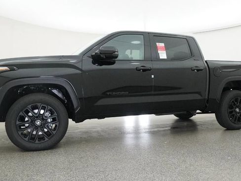 New 2026 Toyota Tundra Limited AWD/4WD image 18