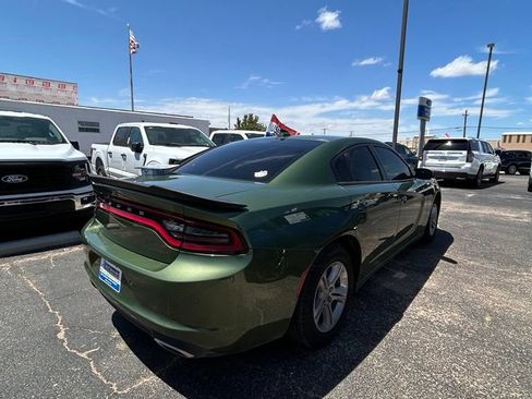 Used 2023 Dodge Charger SXT RWD image 3