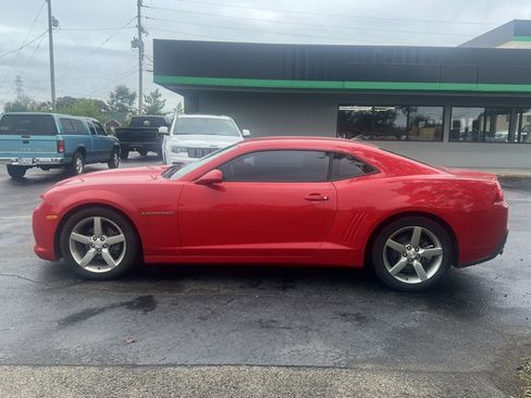 Used 2015 Chevrolet Camaro LT w/ 1LT Preferred Package image 2