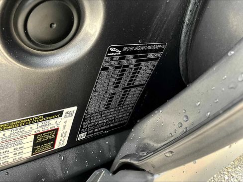 Used 2019 Jaguar F-PACE Premium image 69