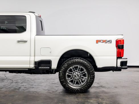 Used 2024 Ford F350 Limited w/ FX4 Off-Road Package AWD/4WD image 15