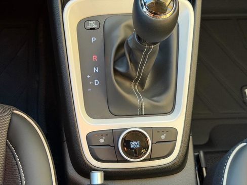 New 2026 Hyundai Venue SEL image 28