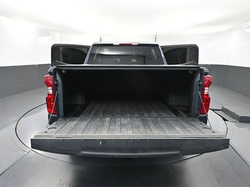 Used 2022 Chevrolet Silverado 1500 LT AWD/4WD image 41