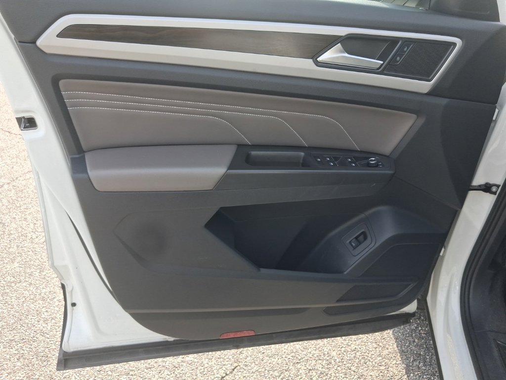 Used 2023 Volkswagen Atlas SE FWD image 22