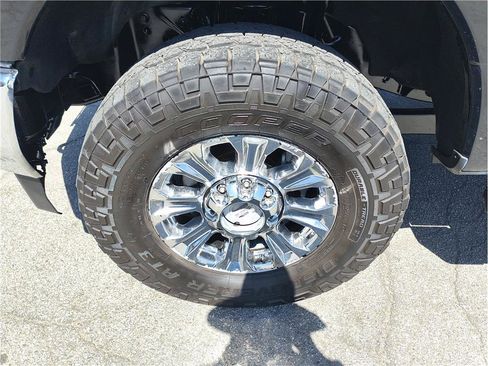 Used 2019 Ford F250 XLT w/ XLT Premium Package AWD/4WD image 20