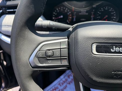 Certified 2024 Jeep Compass Latitude AWD/4WD image 29