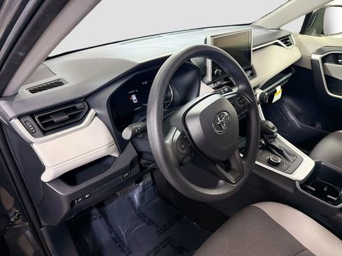 Used 2025 Toyota RAV4 XLE w/ Convenience Package AWD/4WD image 11