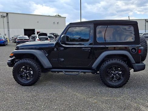Used 2024 Jeep Wrangler Sport AWD/4WD image 5