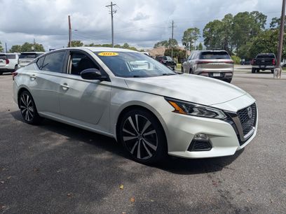 Used 2021 Nissan Altima 2.5 SR w/ SR Premium Package