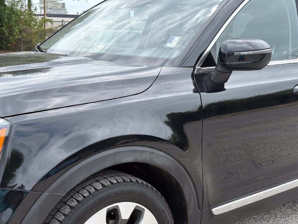 Used 2022 Kia Telluride EX w/ EX Premium Package FWD image 10