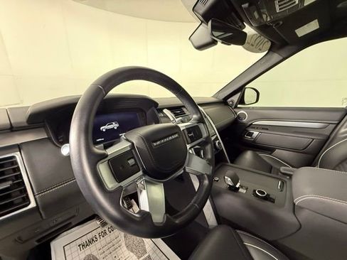 Used 2022 Land Rover Discovery HSE R-Dynamic image 5