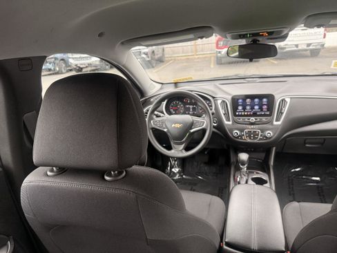 Used 2024 Chevrolet Malibu LT FWD image 10