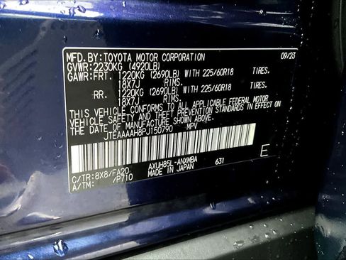 Used 2023 Toyota Venza LE image 34