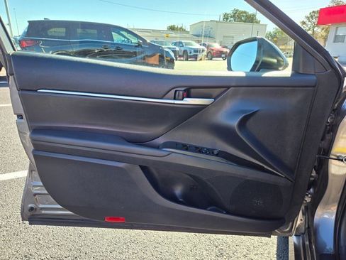 Used 2024 Toyota Camry LE image 13