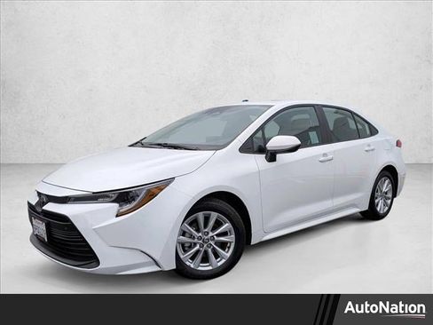 Used 2024 Toyota Corolla LE image 1