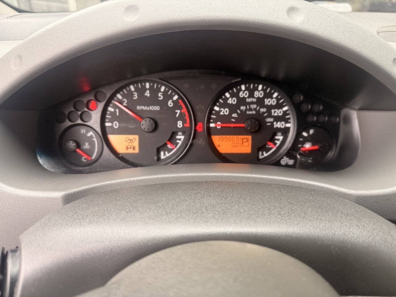 Used 2013 Nissan Xterra X AWD/4WD image 14