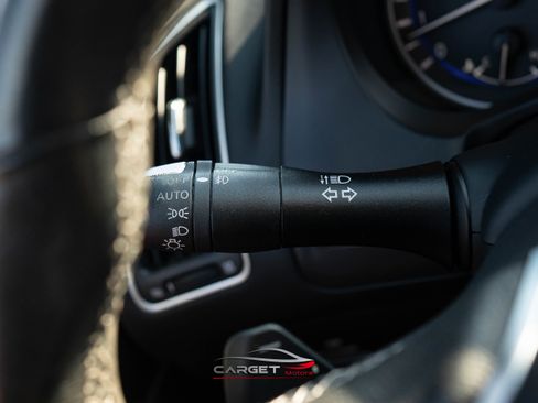 Used 2018 INFINITI Q60 Red Sport 400 w/ Pro Active Package image 24