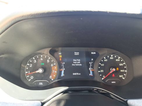 Used 2023 Jeep Compass Latitude AWD/4WD image 12