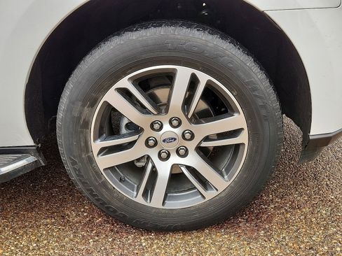 Used 2022 Ford Expedition Max Limited AWD/4WD image 7