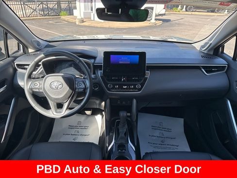 Certified 2023 Toyota Corolla Cross XLE w/ Convenience Package FWD image 18
