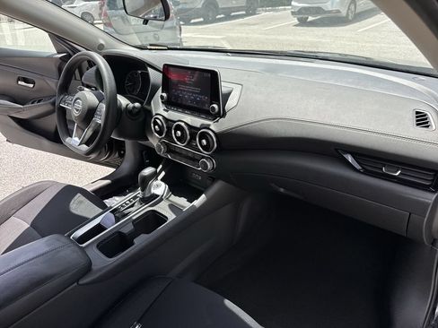 Used 2023 Nissan Sentra SV FWD image 32