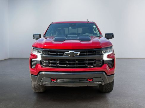 Used 2025 Chevrolet Silverado 1500 LT Trail Boss w/ Convenience Package II AWD/4WD image 8