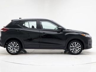 Used 2024 Nissan Kicks SV video 2