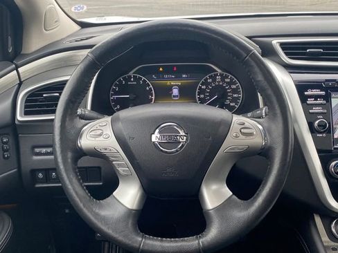 Used 2018 Nissan Murano SL w/ Moonroof Package image 9
