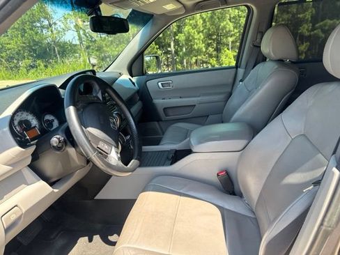 Used 2014 Honda Pilot Touring image 5