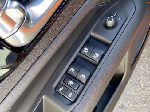 New 2026 Jeep Compass Latitude AWD/4WD image 17