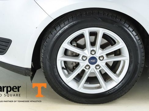 Used 2018 Ford Focus SE image 41