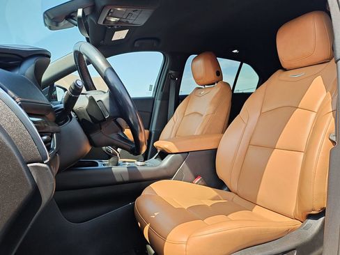 Used 2023 Cadillac XT4 Premium Luxury AWD/4WD image 13