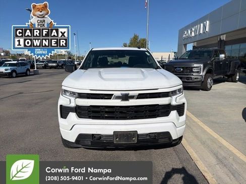 Used 2024 Chevrolet Silverado 1500 RST image 2