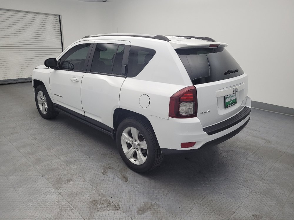 Used 2016 Jeep Compass Sport w/ Power Value Group AWD/4WD image 3