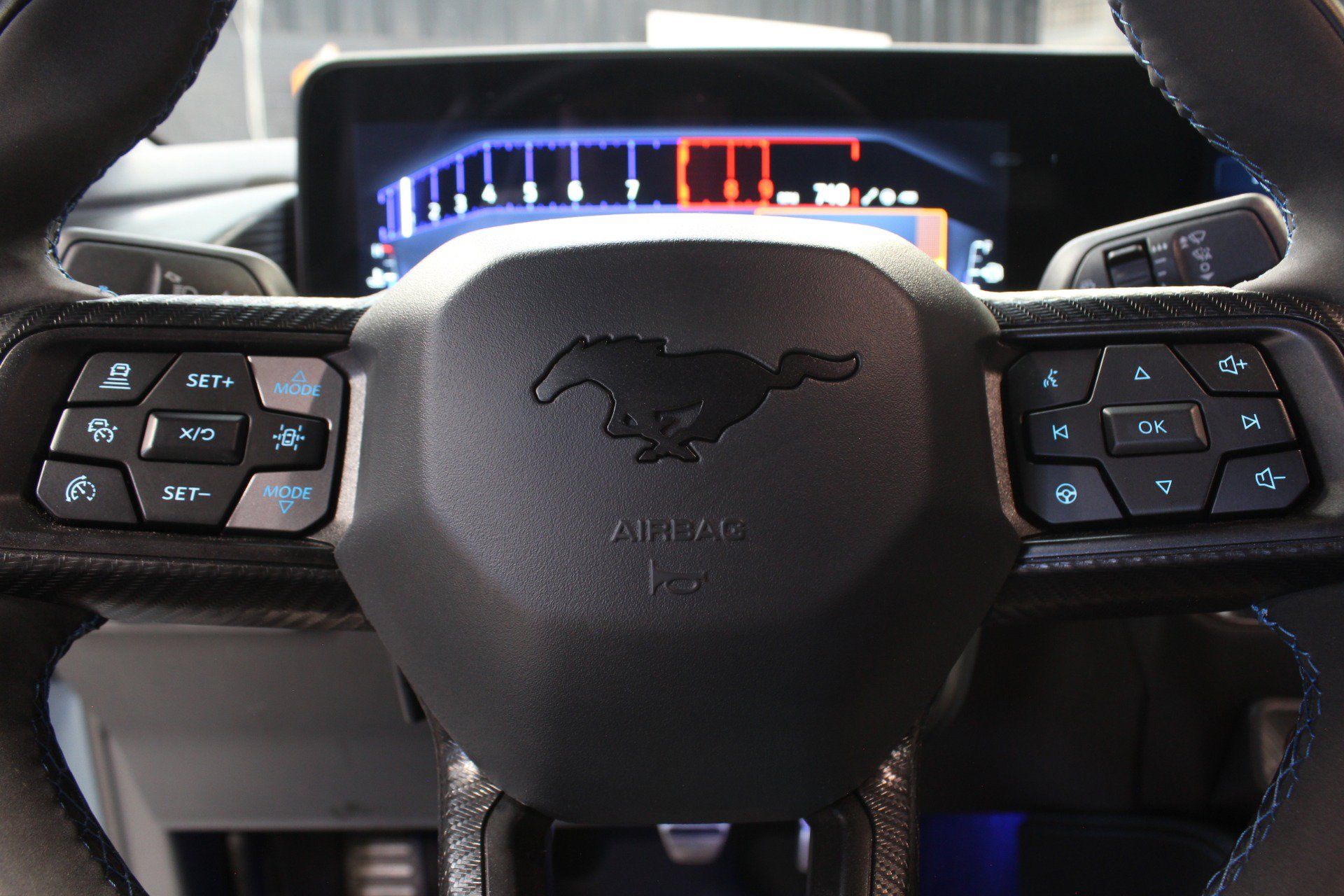 Used 2025 Ford Mustang Dark Horse RWD image 59