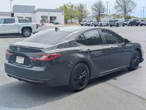 Used 2026 Toyota Camry SE w/ Convenience Package image 7