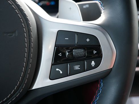 Used 2025 BMW X6 M60i w/ Dynamic Handling Package image 29