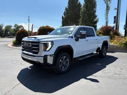 New 2026 GMC Sierra 3500 SLT w/ SLT Premium Package