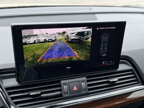 Used 2023 Audi Q5 2.0T Premium w/ Convenience Package image 20