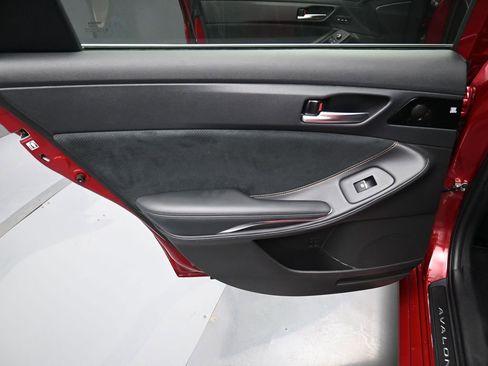 Certified 2020 Toyota Avalon Touring w/ Advanced Safety Package FWD image 30