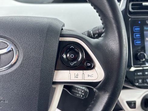 Used 2017 Toyota Prius Prime Plus FWD image 18