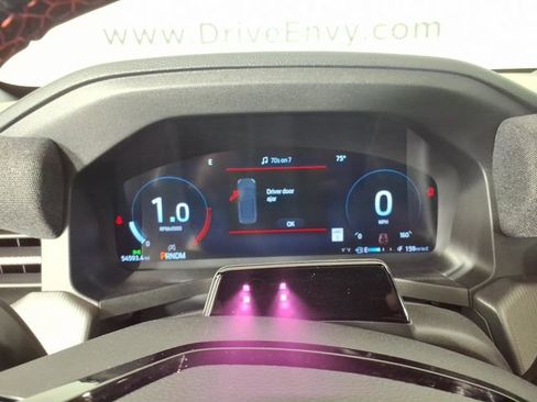 Used 2025 Ford Explorer ST AWD/4WD image 19