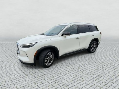 Certified 2023 INFINITI QX60 Luxe w/ Cargo Package AWD/4WD image 4