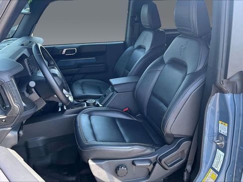 Used 2025 Ford Bronco Badlands AWD/4WD image 14