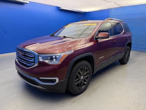 Used 2018 GMC Acadia SLT FWD image 4