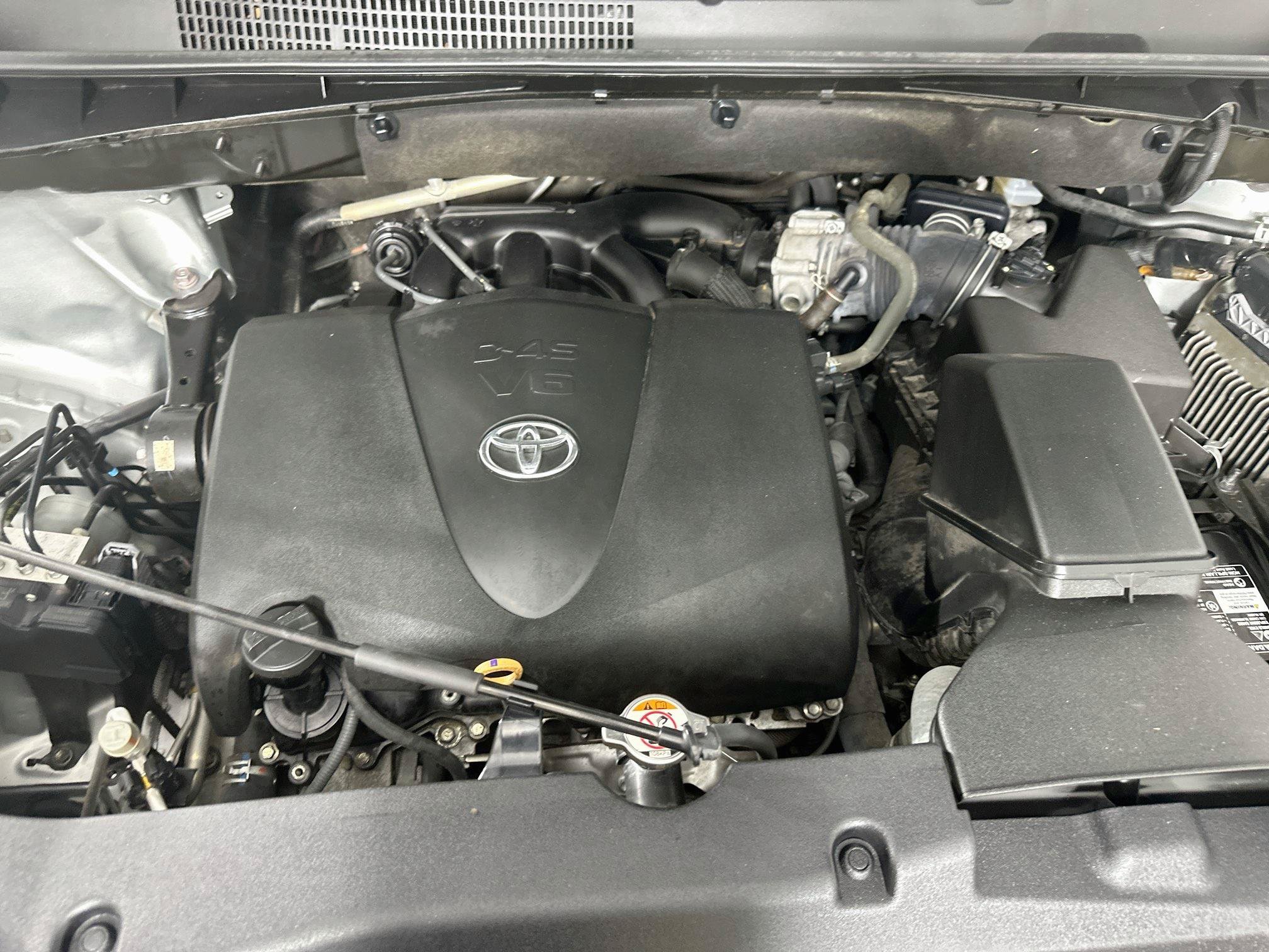 Used 2018 Toyota Highlander XLE FWD image 36