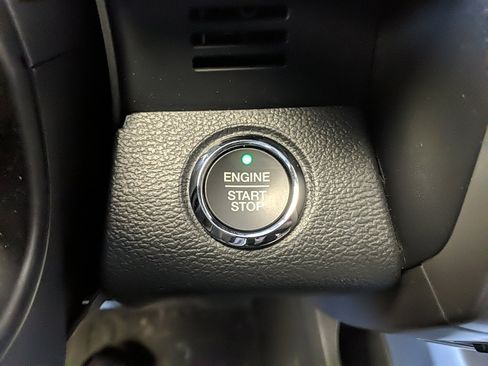 Certified 2022 Ford F250 Lariat w/ Tremor Off-Road Package image 26